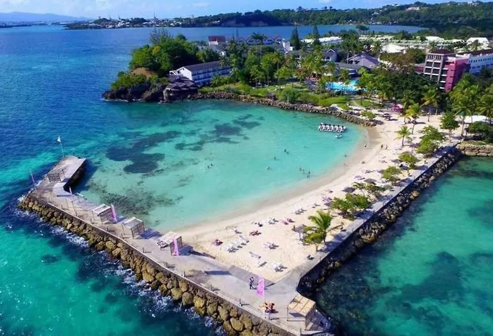 Blue Lagoon Appart En Residence Acces Plage Le Gosier