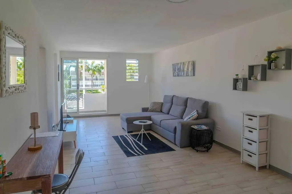 Blue Lagoon Appart En Residence Acces Plage Le Gosier Apartman